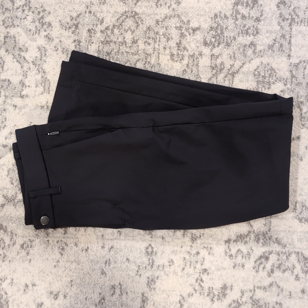 LIKE NEW LuluLemon Navy Men's Golf Pants Size 28